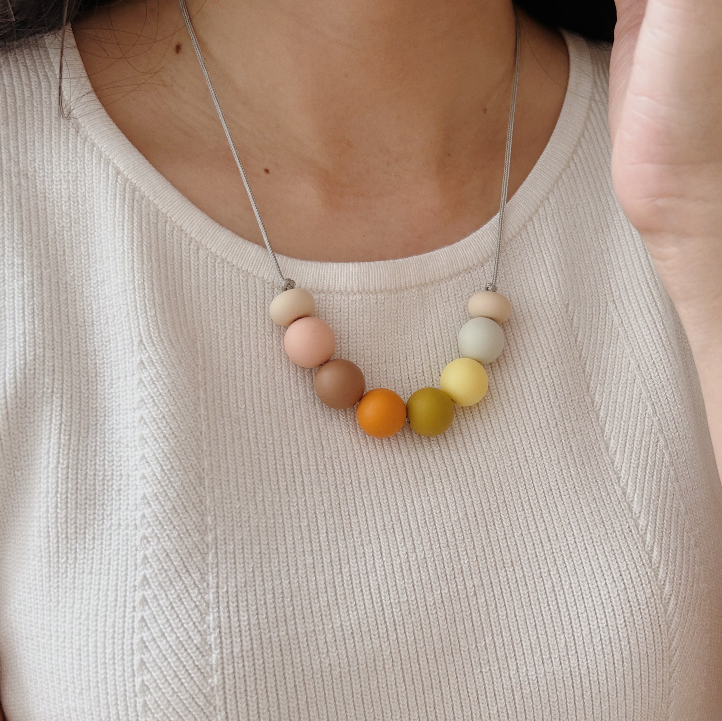 Mama Necklace